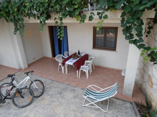 Apartments Coki - image 8