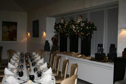 Hotel Shamrock - image 14