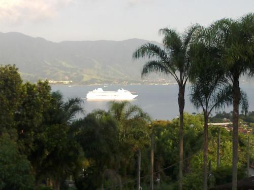 Casas em Ilhabela com Linda vista, em Vila Paulino, casas Colibri e Tucano, praia Itaguaçu