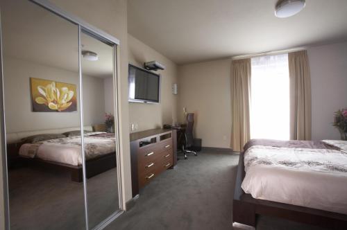 Downtown Berkeley Inn – Berkeley, CA