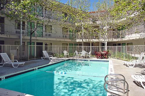Piscina, Motel 6 Yreka, CA in Yreka (CA)