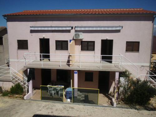  Stekovic Apartment, Ferienwohnung in Vir