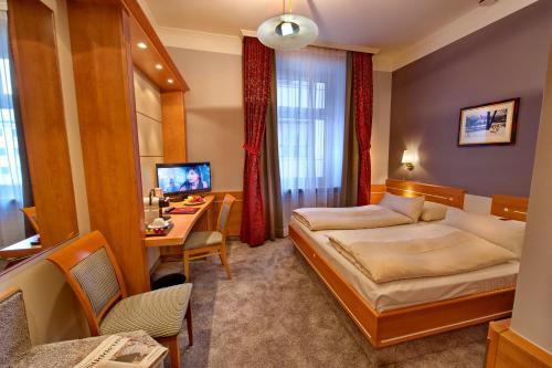 Small Double Room