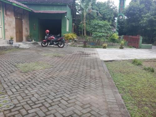 Pendopo Kayuwanan Homestay Syariah