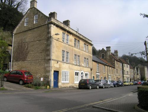 38 Newtown - Accommodation - Bradford on Avon