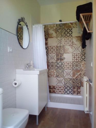 Triple Room with Private Bathroom