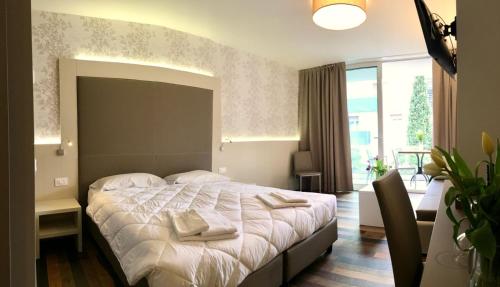 Hotel Gardesana - image 7