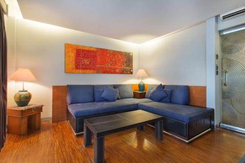 Two-Bedroom Apartment image 6