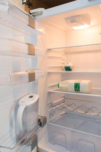Ar Lan y Mor Seaside Apartment - image 4