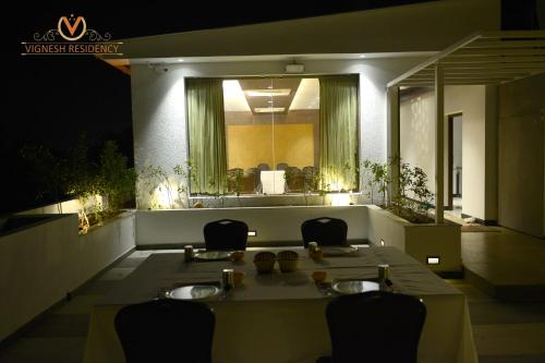 Vignesh Residency - Srirangam photo 5
