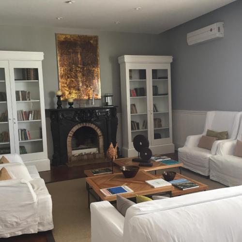 Playas Art Hotel - image 2