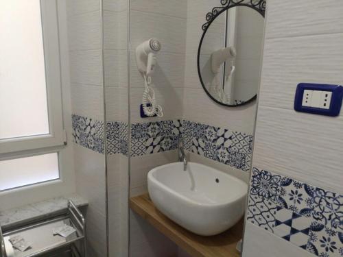 Triple Room image 10
