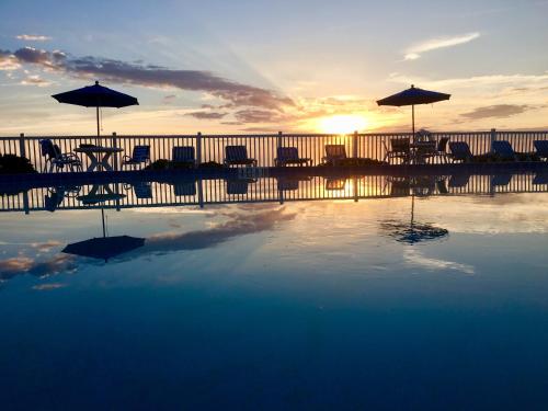 Coral Sands Inn - Bimini