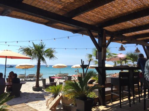 餐廳, Villa cote plage in 斯庫多
