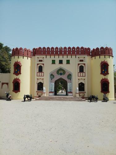 Sajjan Bagh A-Heritage Resort