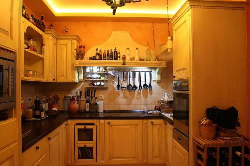 Kitchen, Kisgeresd Vendeghaz in Hogyesz