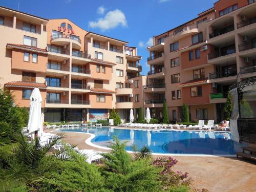Efir Holiday Village Apartment