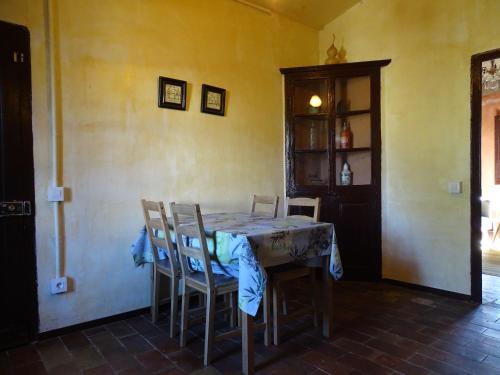 Iekārtas, Cal Mestre - Apartament 4 pax. 1er pis in Castellfollit de la Roca