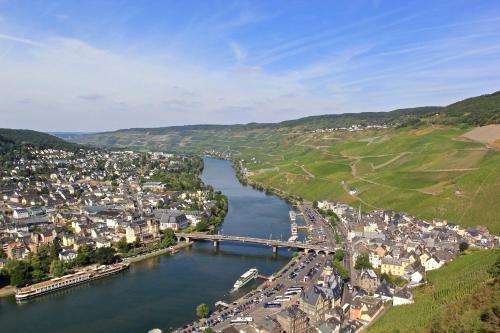 Nabij attractie, Bernkasteler Moselpanorama in Bernkastel-Kues