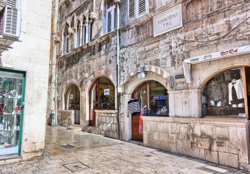 Rooms with WiFi Split - 12373, Split (photo 9)