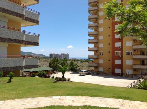  Holiday Village in Mahmutlar