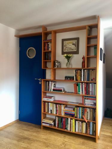 Apartment 23 - image 6