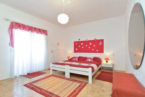 Apartment image 4