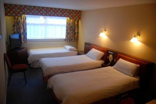 Brecon Hotel Rotherham Sheffield - image 10