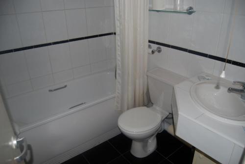 Brecon Hotel Rotherham Sheffield - image 12