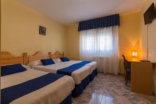 Basic Triple Room