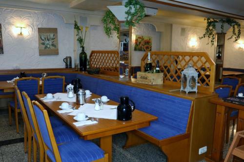 Hotel Zur Rebe - main image