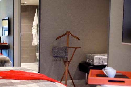 The Lodge Hotel - Putney - main image
