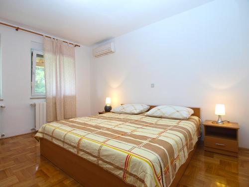 Apartment Alma 1600