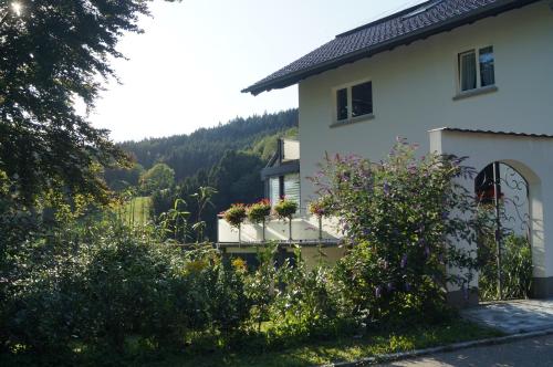 Traumhafte Ferienwohnung mit Pool