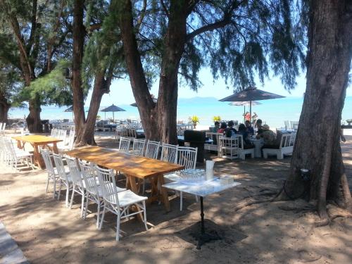 %name Sleeps 8 Beach&Restaurant WalkingSt only 5m away พัทยา