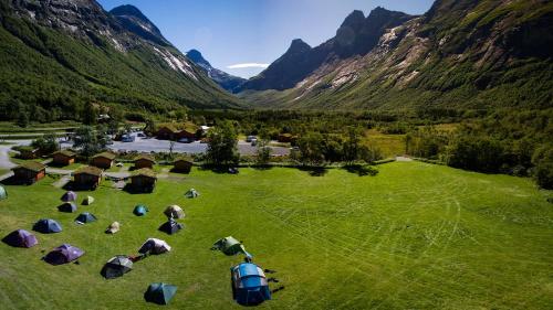 Trollstigen Camping and Gjestegård - Hotel - Åndalsnes