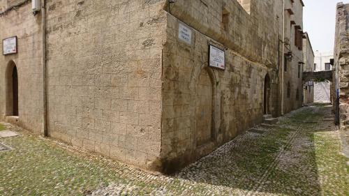 Eleni Rooms - image 6