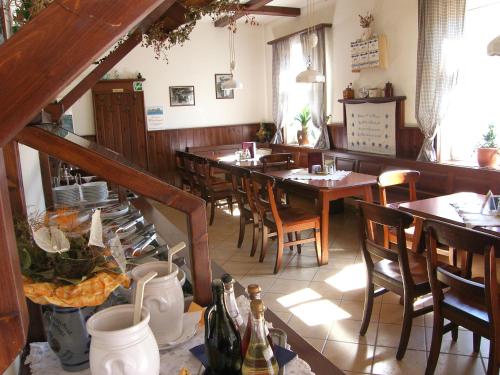 מסעדה, Gasthof Safenhof in באד וולטרסדורף