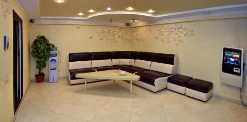 Paradis Hotel - image 2