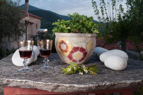  Unspoilt Mani for nature lovers in Orovás