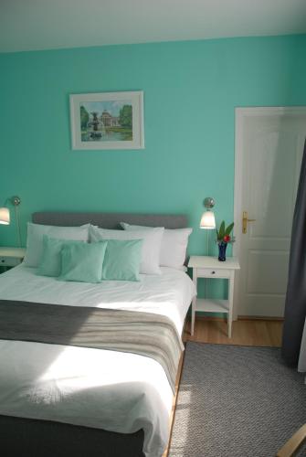 Joy Guesthouse - image 13