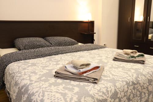 De Luxe Republic Square Apartment of 100sqm - image 2