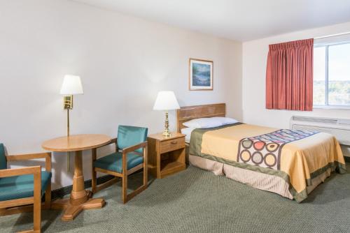 room detail thumbnail 1
