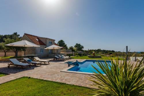 Villa Mis - image 4