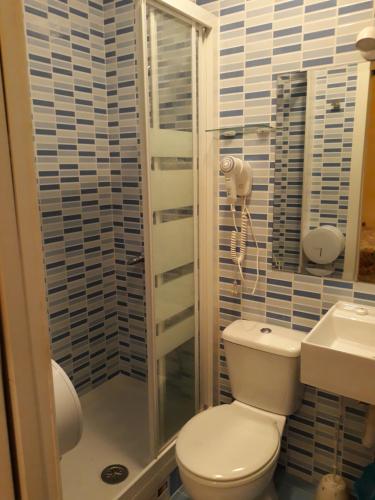 Hostal Fuentesol, Madrid (photo 10)