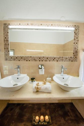 Emerald Dream House - image 11