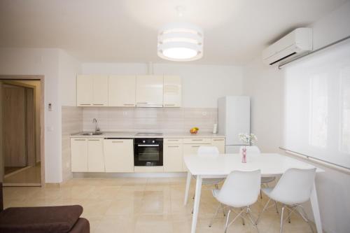 Apartment Bilo, Omiš (Foto 5)