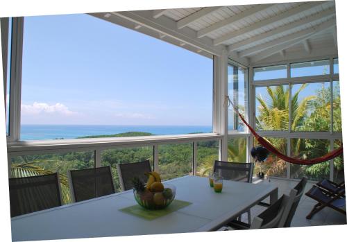 ระเบียง/ชานเรือน, Villa Nature & Villa Alizés (Villa Nature & Villa Alizes) in แซ็ง-เฟลิกซ์