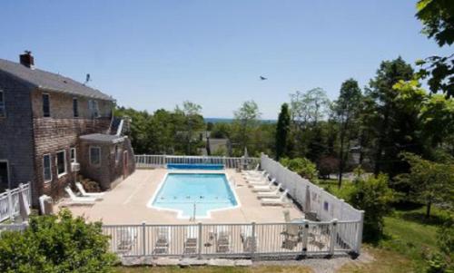 Sea Lion Motel - image 14