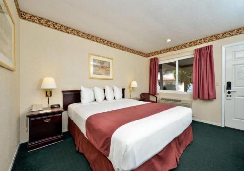 Americas Best Value Inn - Sky Ranch Palo Alto